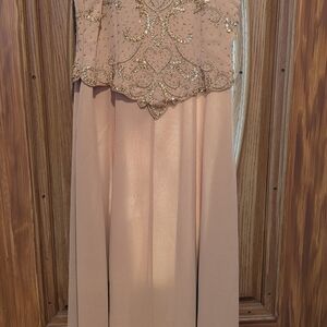 Mother Of The Bride/Groom, Elegant Beaded Gown in light Bl Gold
